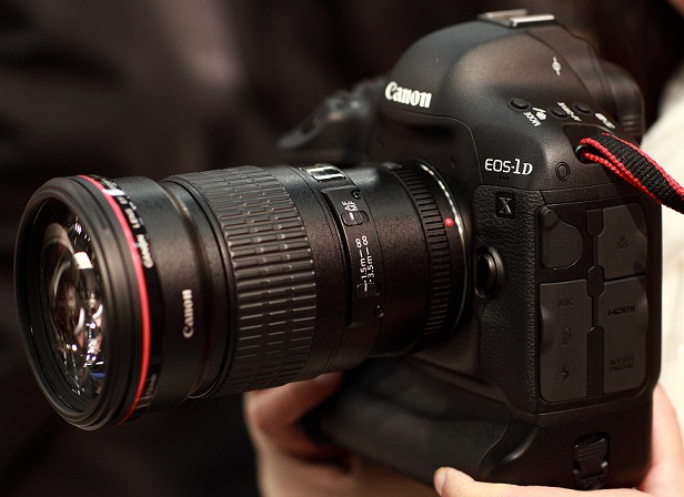Canon EOS 1DX
